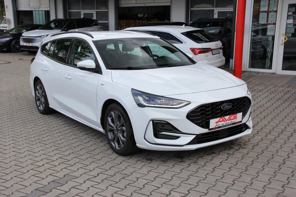 Ford Focus Turnier 125PS ST-LINE LED Tempomat 17Zoll