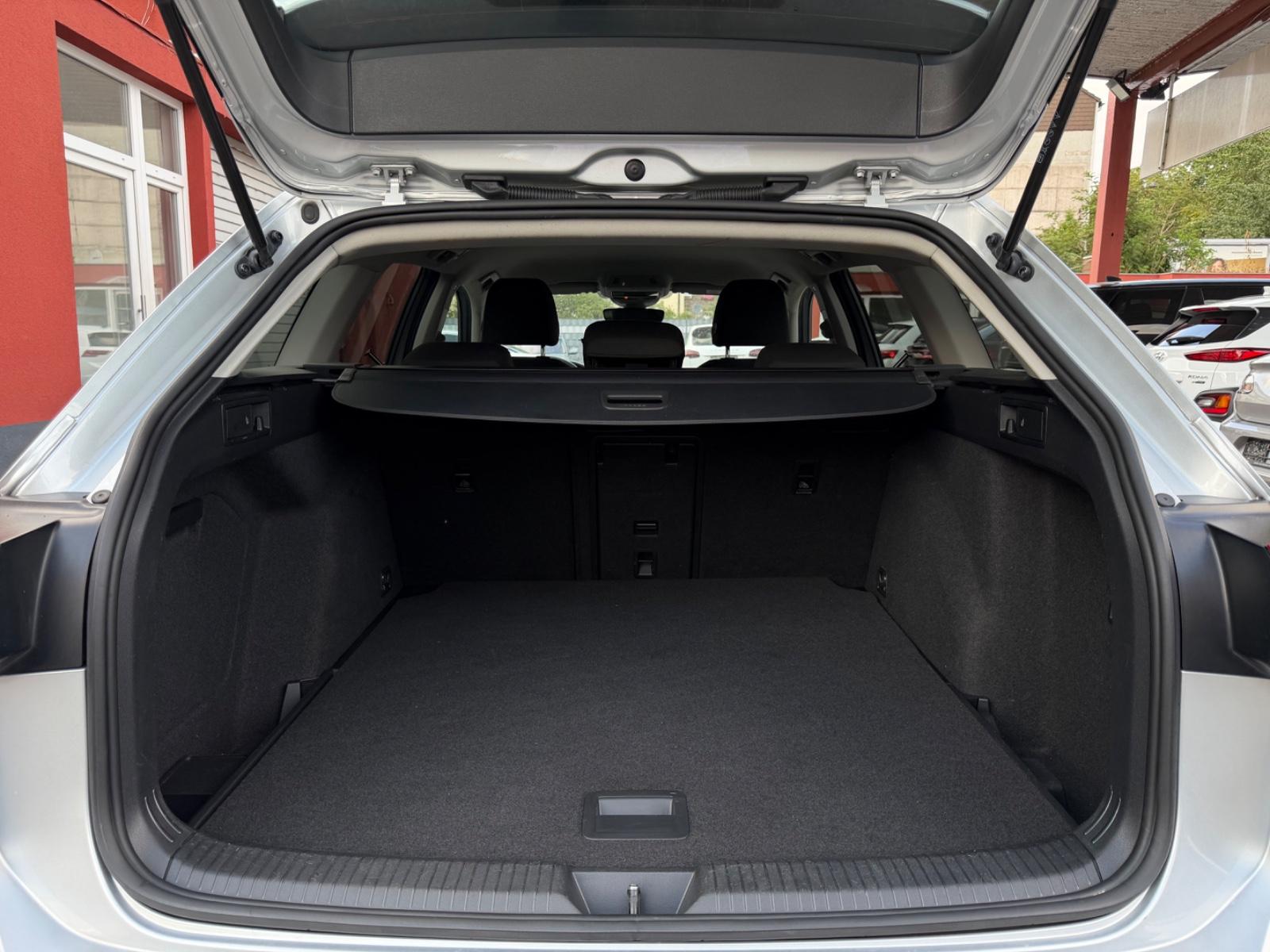Volkswagen Golf VIII Variant Style*ACC*R-KAM*MEMORY*AHK*, миниатюра 29