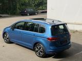 Volkswagen Touran Highline LED ACC Virtual Pano Kamera AHK - Volkswagen Touran: Taxi