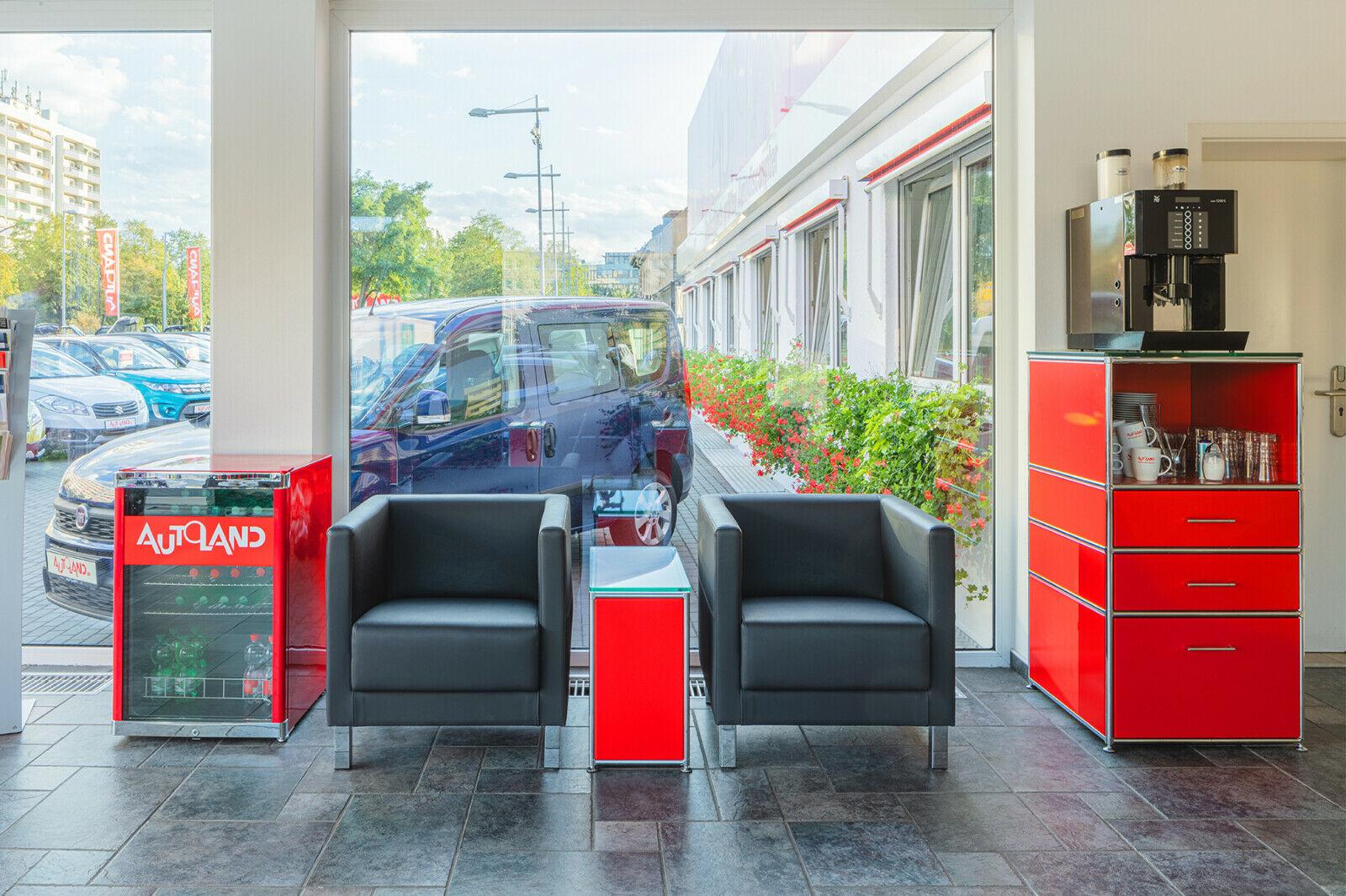 showroom-image-bottom