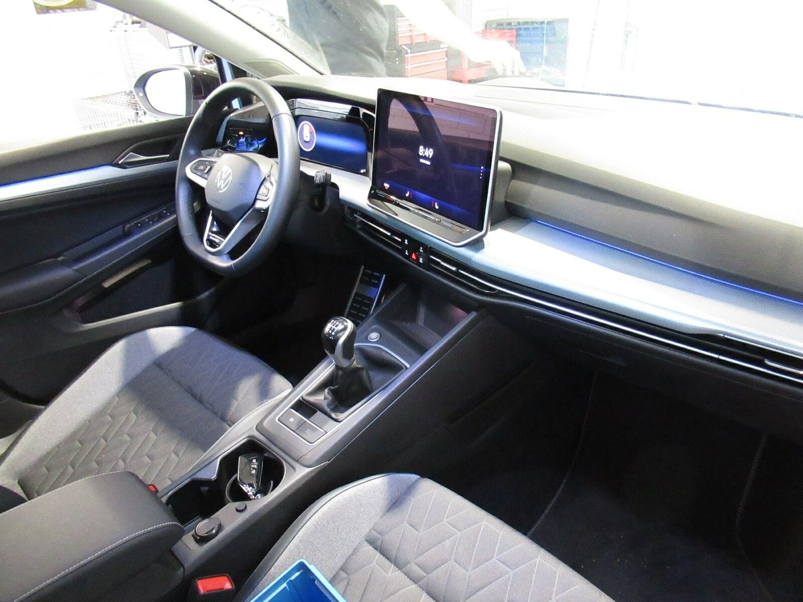 Volkswagen Golf ENERGY 1.5 TSI AHK LED NAVI RÜKA APP-CONN foto 5