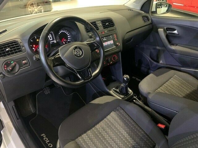 Fahrzeugabbildung Volkswagen Polo V 1.4 TDI NAVI/TEMP/ALARM/TEMPOMAT
