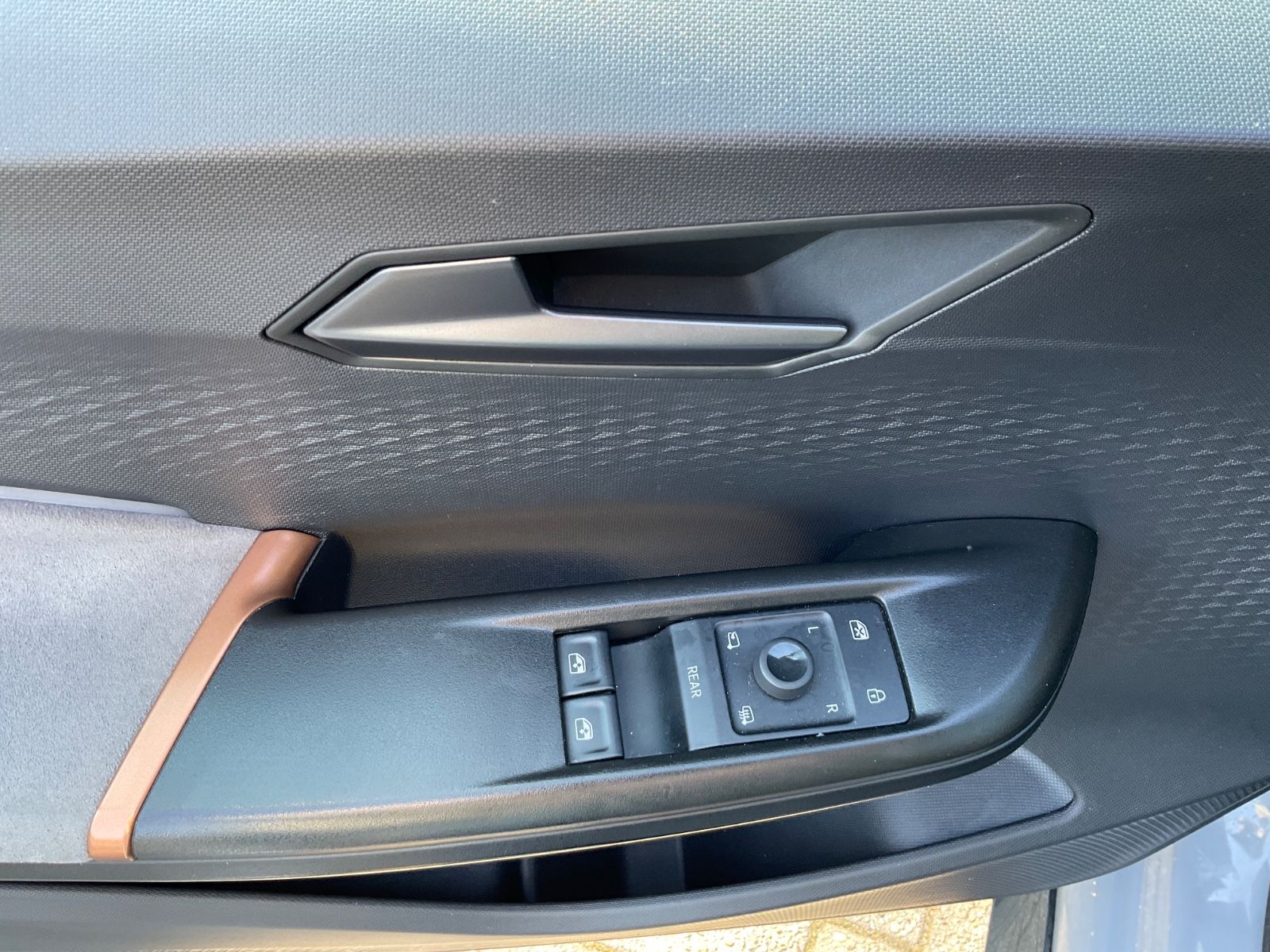 Fahrzeugabbildung CUPRA Born 58kWh,150,kW,CarPlay,Kamera,Lenkradheizung