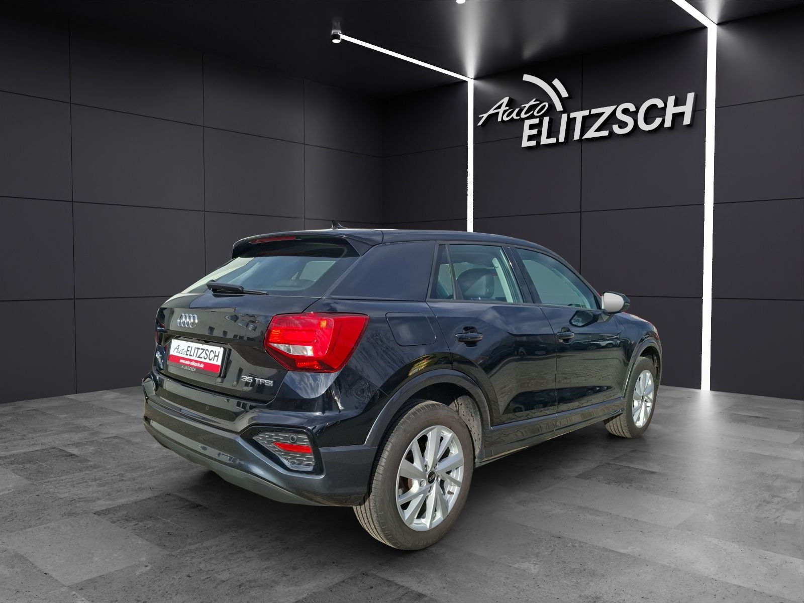 Fahrzeugabbildung Audi Q2 35 TFSI advanced S-tronic LED Navi AVC ACC RF