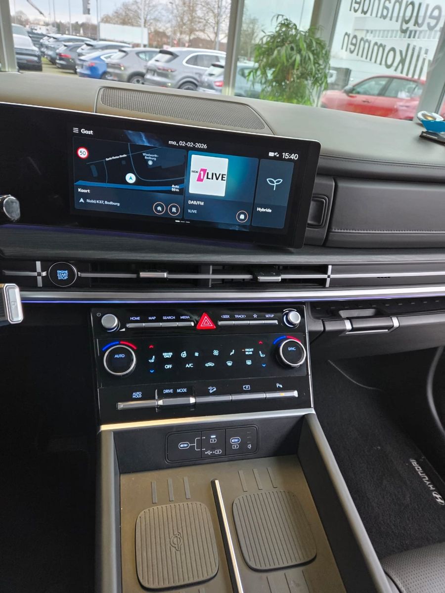 Fahrzeugabbildung Hyundai Santa Fe 1.6 T-GDI Hybrid 158 kW 2WD