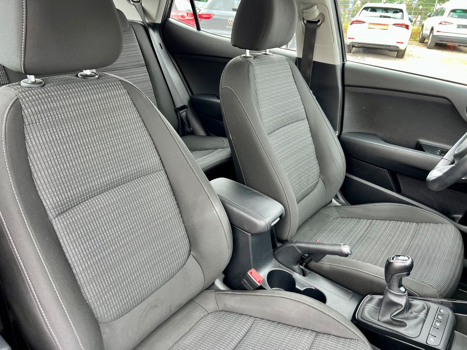 KIA Stonic Vision AAC GZJR CARPLAY SHZ PDC