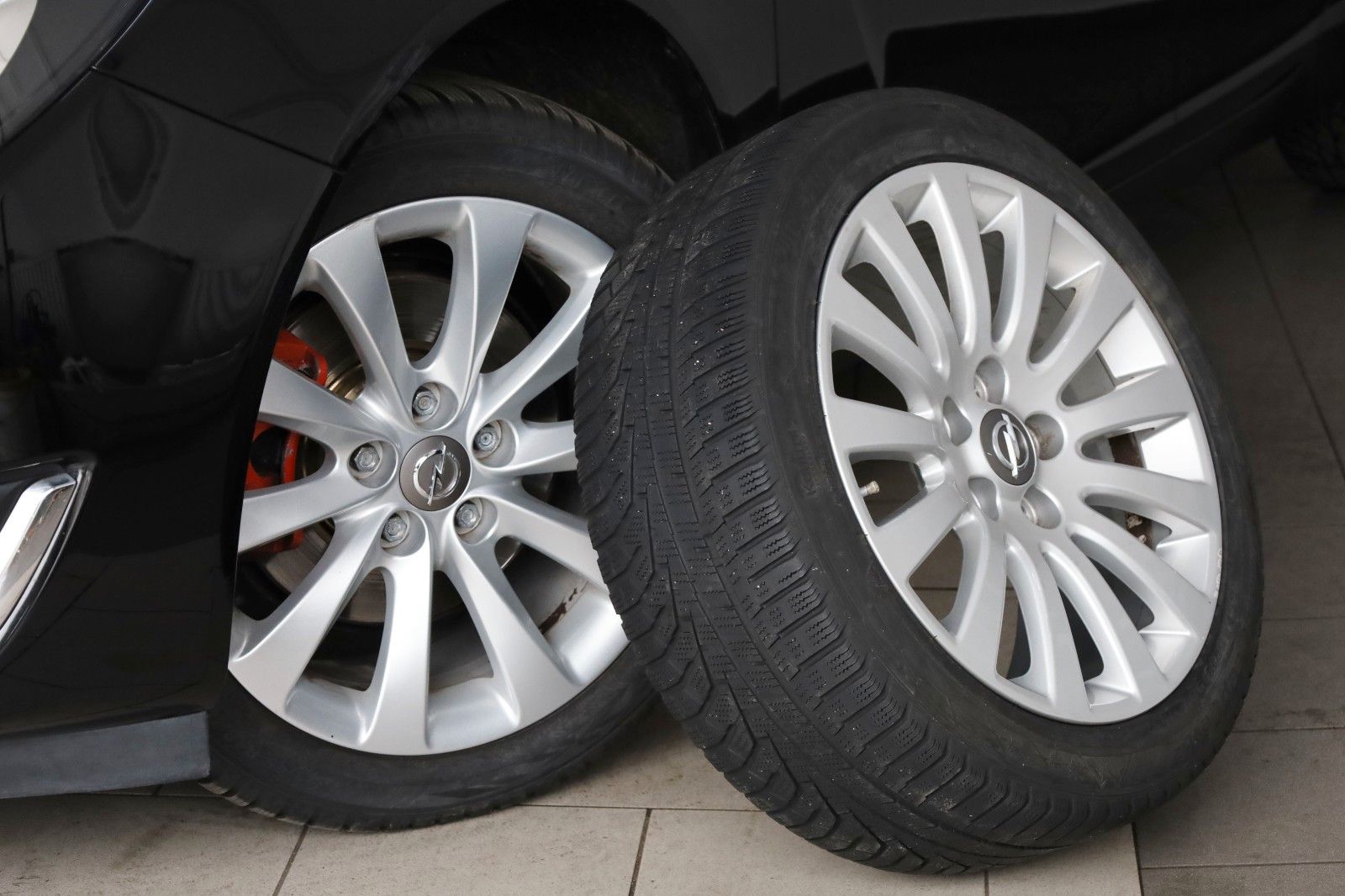 Fahrzeugabbildung Opel Insignia A ST Innovation Navi,Xenon,Kamera,SR+WR