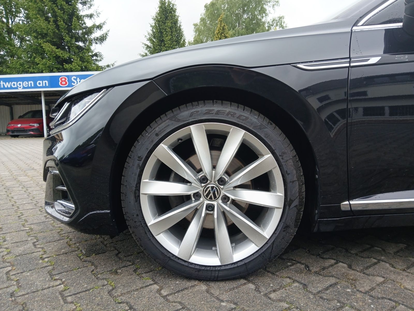 Fahrzeugabbildung Volkswagen Arteon SB TDI R-Line DSG 4M Matrix AHK AID ACC R