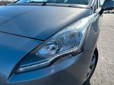 Peugeot 5008 1.2 e-THP 130PS 7-SITZE 10611 - Peugeot 5008: Van