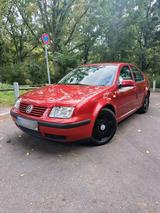 Volkswagen VW BORA 1.6l 105PS mit TÜV - Volkswagen Bora: V6