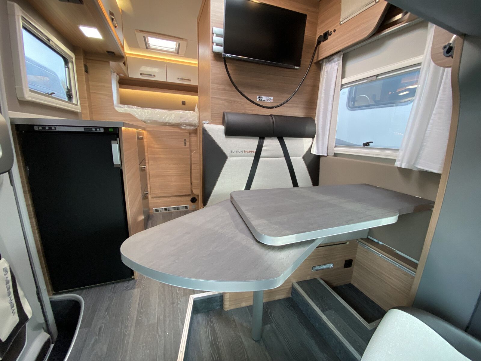 Fahrzeugabbildung Weinsberg X-Cursion Van EDITION PEPPER 500 MQ Easy-Slide