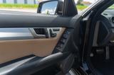 Mercedes-Benz C 63 AMG-Deutsch, Service Neu, Reifen Neu - Mercedes-Benz: R 63