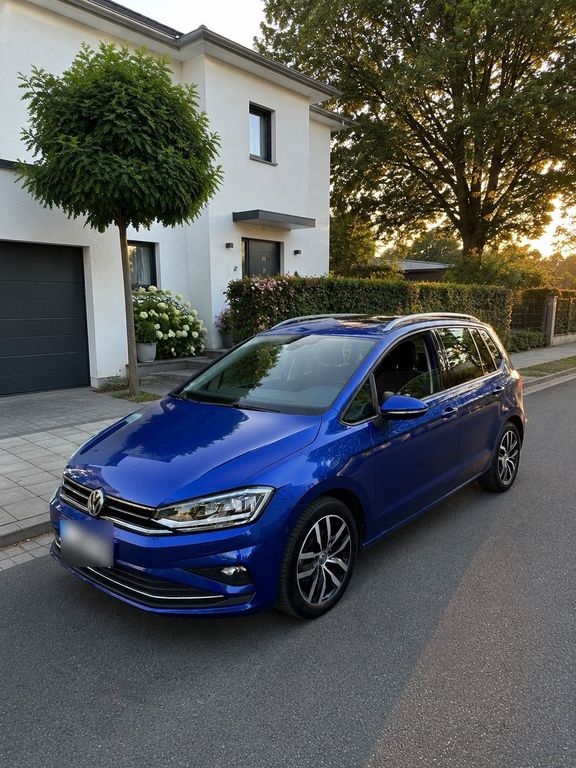 Image of Volkswagen Golf Sportsvan