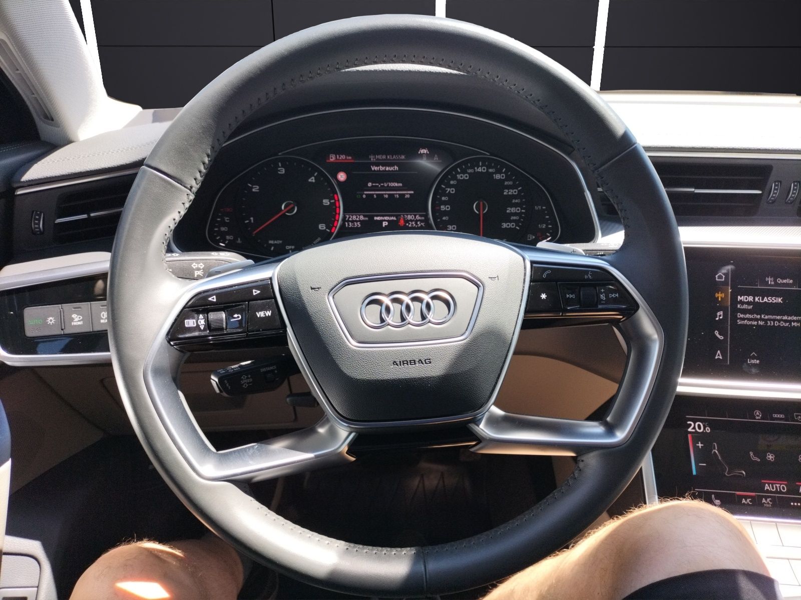 Fahrzeugabbildung Audi A6 Avant 45 TDI design quattro LED Navi ACC
