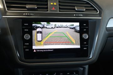 Volkswagen Tiguan Allspace Eleg. 2.0 TDI 4M HUD+PANO+AHK