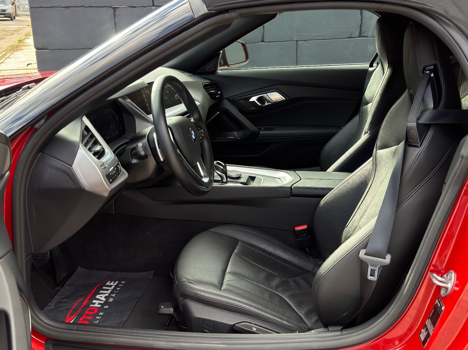 Fahrzeugabbildung BMW Z4 sDrive30i Steptr. Advantage Kamera Leder DAB