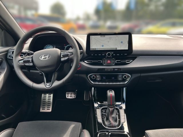 Fahrzeugabbildung Hyundai i30 FL Kombi MJ25 1.5 Benzin Turbo 7-DCT (48V) N