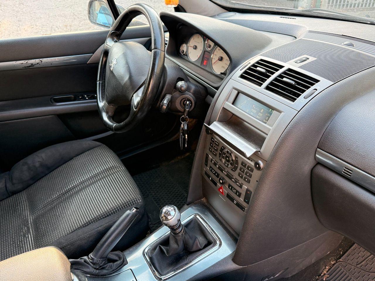 Peugeot 407 2005 — photo 12