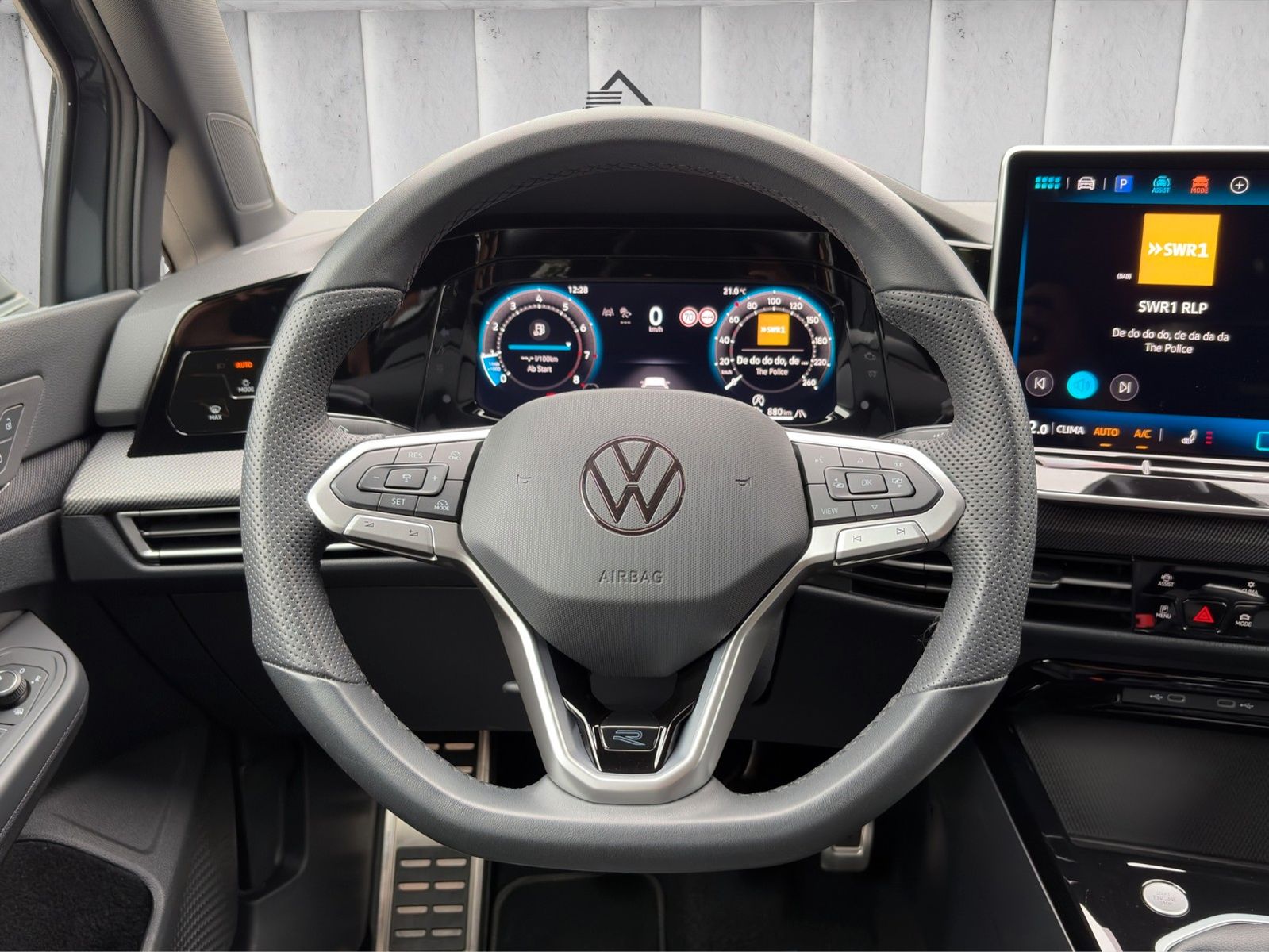 Fahrzeugabbildung Volkswagen Golf VIII Variant R-Line Facelift*ACC*LED*ViCo**