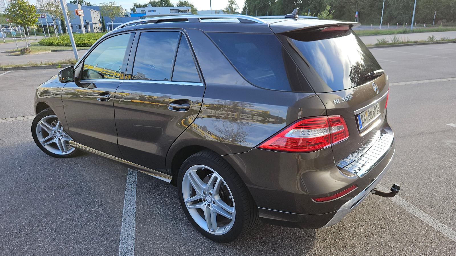Mercedes-Benz ML 350  AMG Line Top Ausstattung