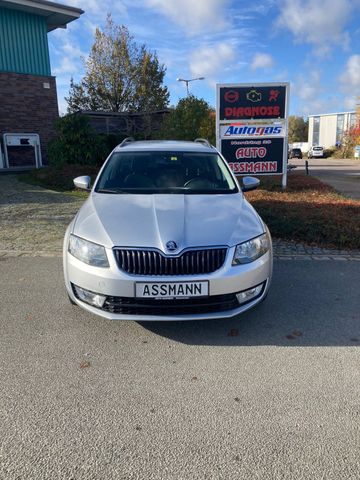 Skoda Octavia Combi Joy,  NAVI , AHK,