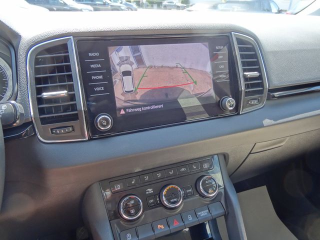 Fahrzeugabbildung Skoda Karoq Style/LED/DSG/AHK/Kamera/59.500km/