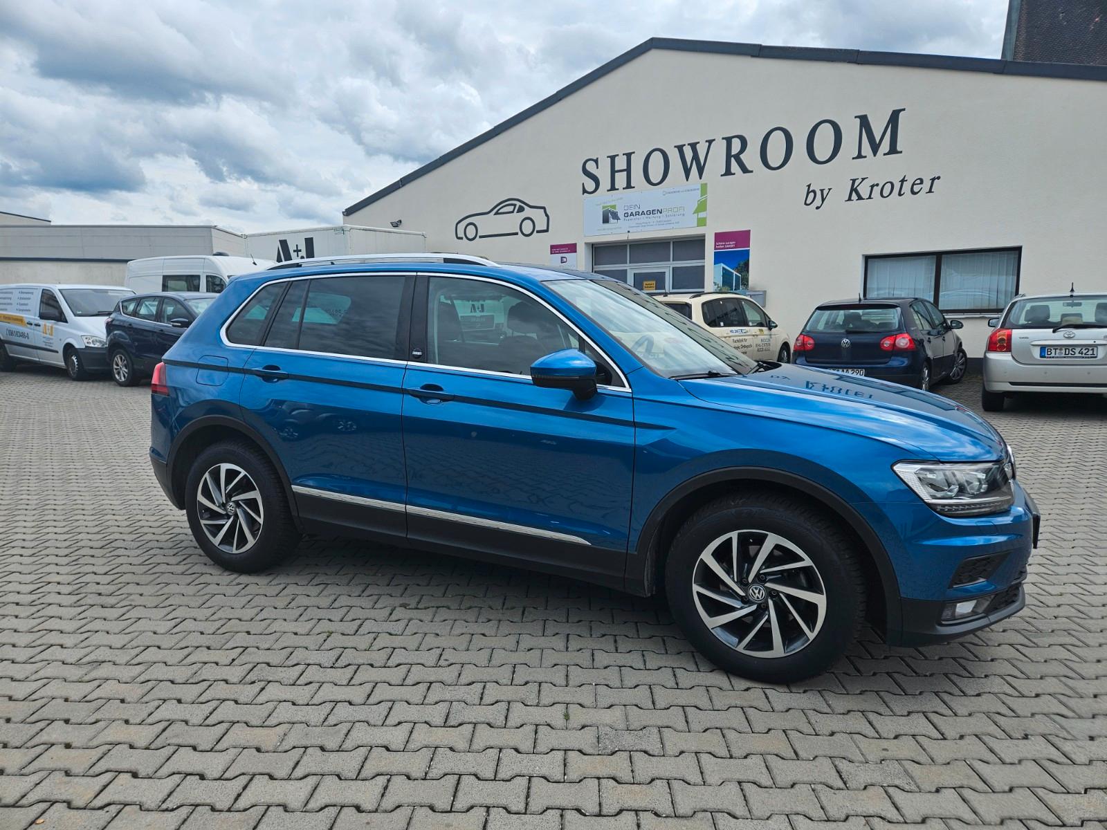 Volkswagen Tiguan Sound BMT/Start-Stopp AHK+Navi+Temp.