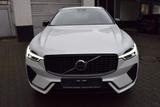 Volvo XC60 B5 AWD Plus Dark PANO 360 H&K 20" - Volvo XC60 Jahreswagen