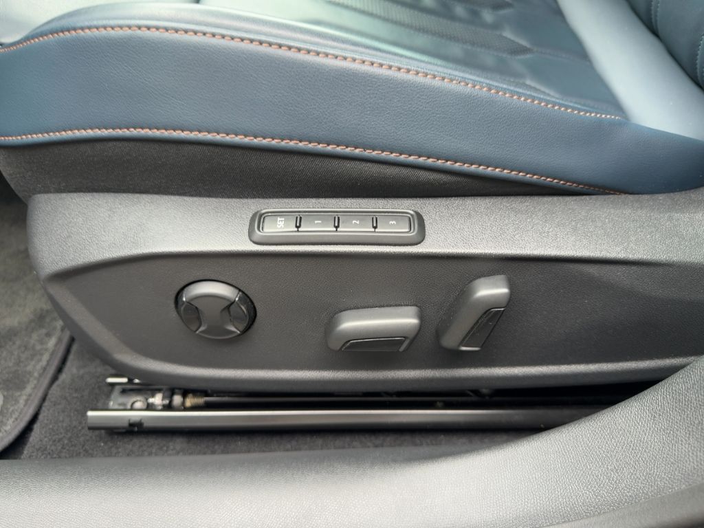 Fahrzeugabbildung CUPRA Formentor VZ 2.0 TSI 4Drive 7-Gang-DSG