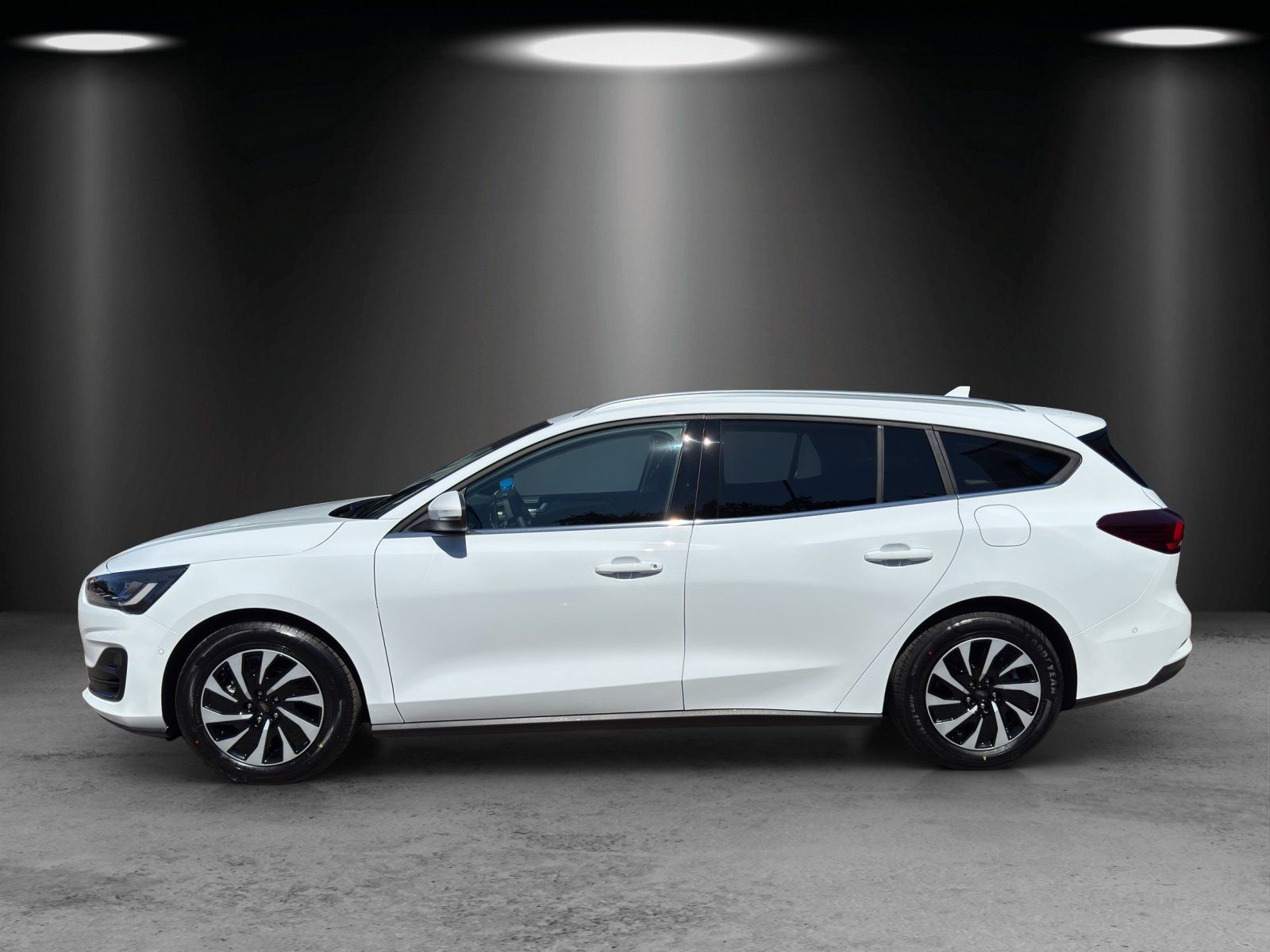 Fahrzeugabbildung Ford Focus Turnier Titanium Edition AUTOMATIK/SHZ/LED