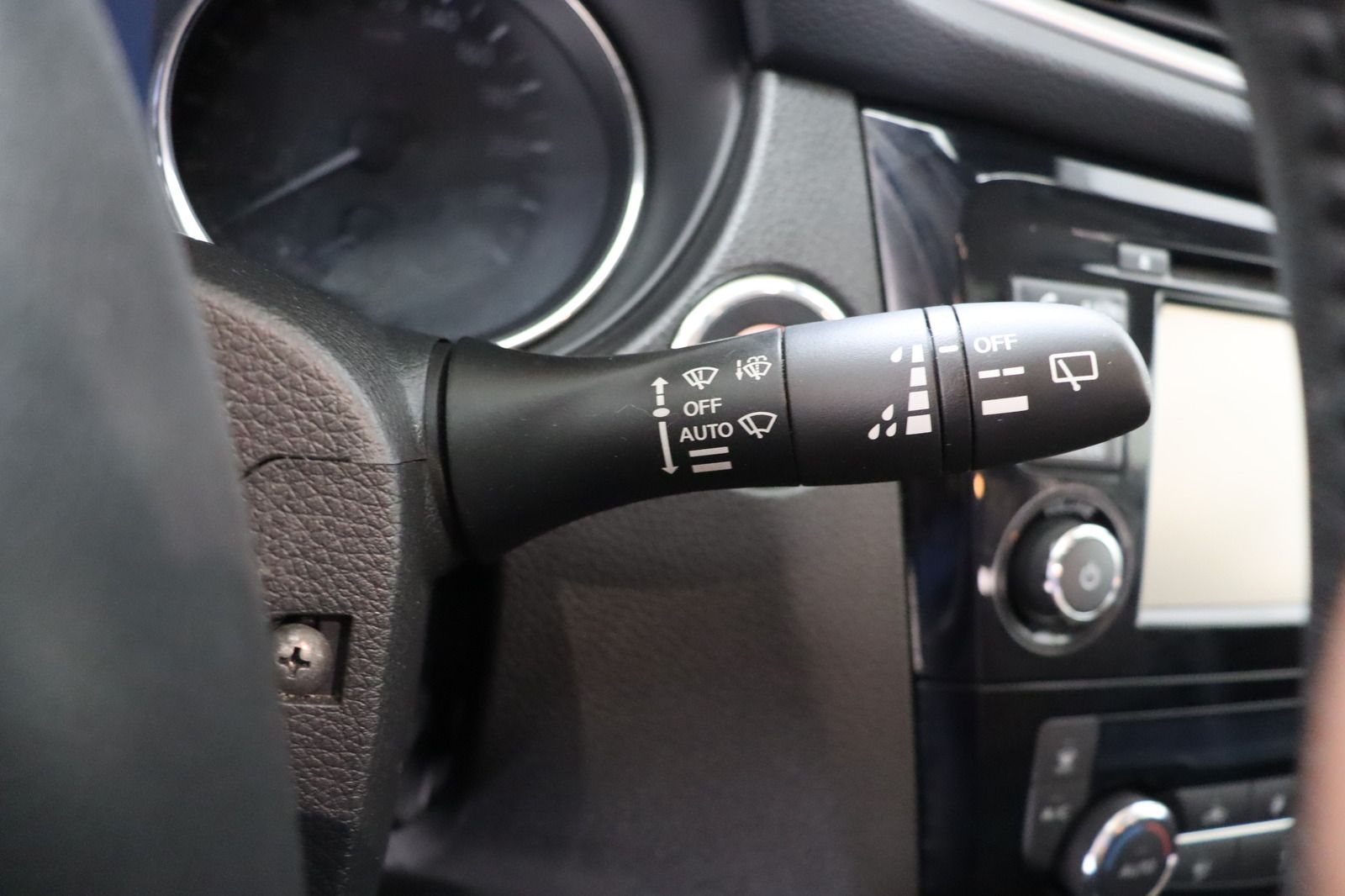 Fahrzeugabbildung Nissan X-Trail 1.6 dCi Automatik