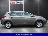 Toyota Auris 1.2 Turbo Klimaauto. Freisprech BT uvm! - Toyota Auris mit Benzin-Antrieb: Limousine