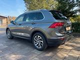 Volkswagen Tiguan 1.4 TSI ACT Comfortl. Navi, Panoramadach - VW Tiguan von privat