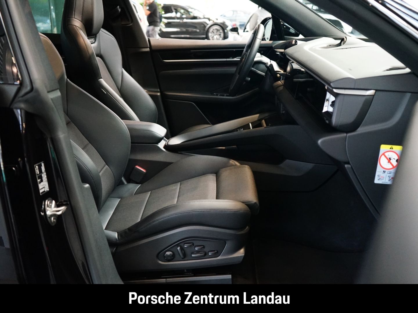 Porsche Macan Rückfahrkamera Panorama BOSE nur 15.990 km foto 13