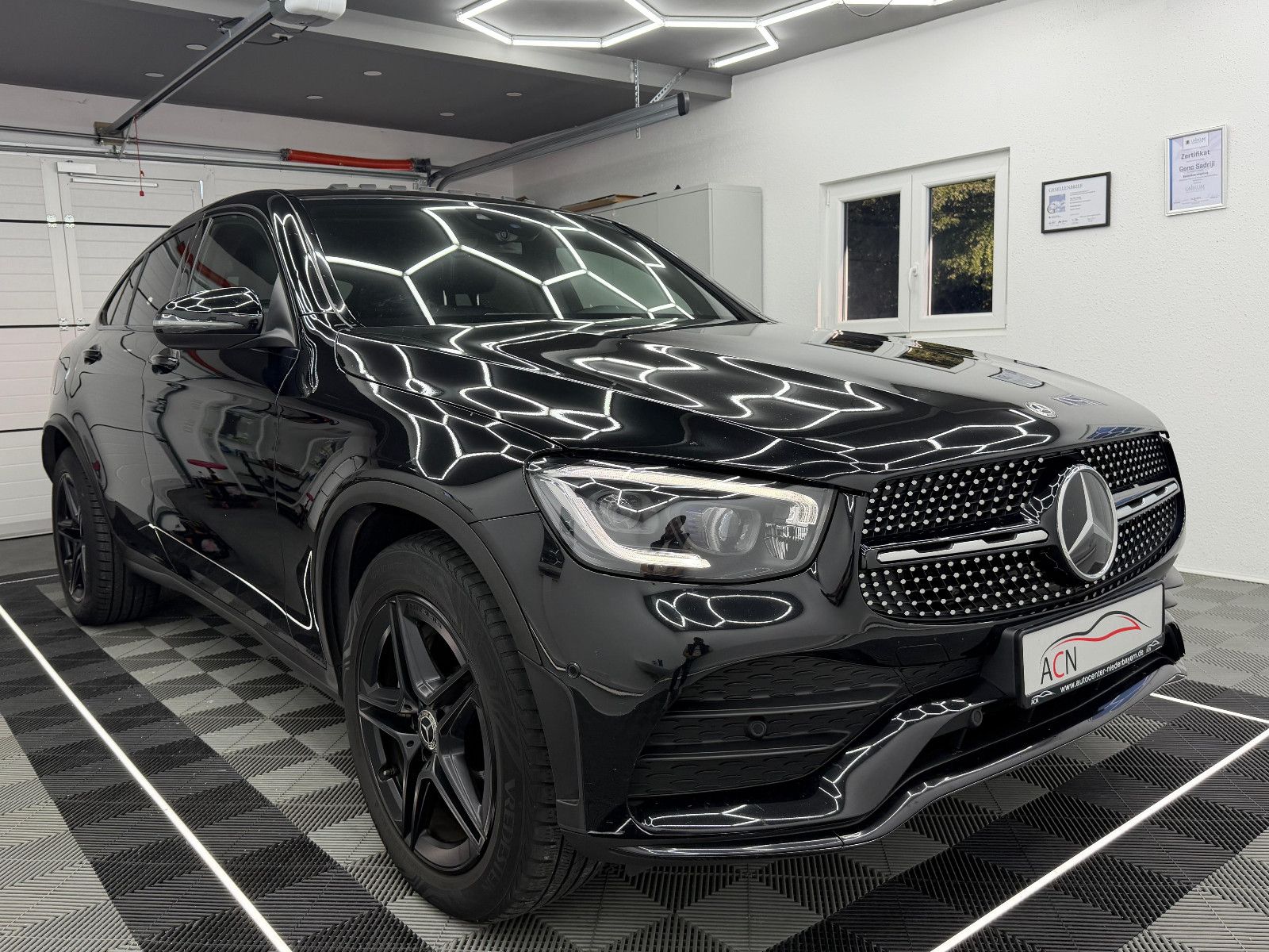 Fahrzeugabbildung Mercedes-Benz GLC 400d Coupe 4M AMG-LINE/BURMESTER/ASSIST+/AHK
