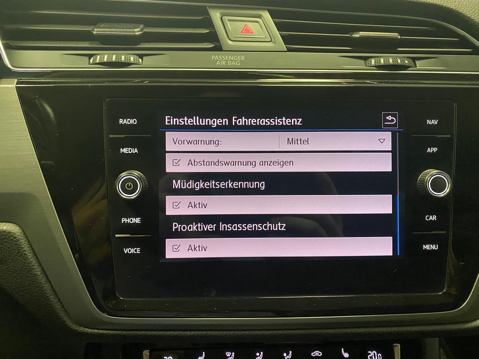 Fahrzeugabbildung Volkswagen Touran 1.4 TSI  Comfortline BMT/Star+ACC+3ZKLIMA