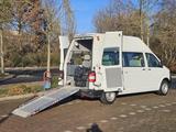 Volkswagen T5 2.0TDI L2H2 8Sitze Behinderten Rampe Klima SH - Volkswagen T5 Kombi: Van