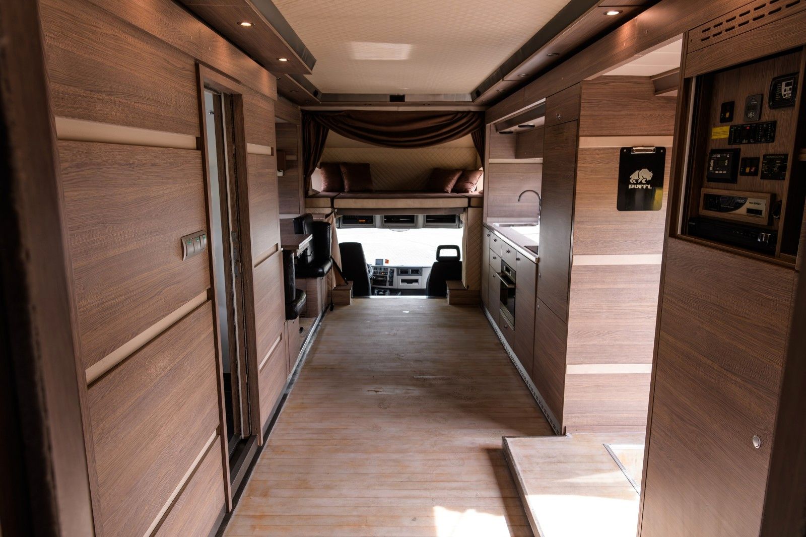 Fahrzeugabbildung Andere Volvo FL 290 Wohnmobil STX Aufbau 2 x Pop Out