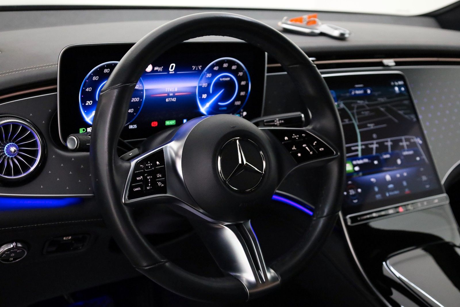 Fahrzeugabbildung Mercedes-Benz EQE SUV 350 Electric Art,Advanced,Kamera,ACC