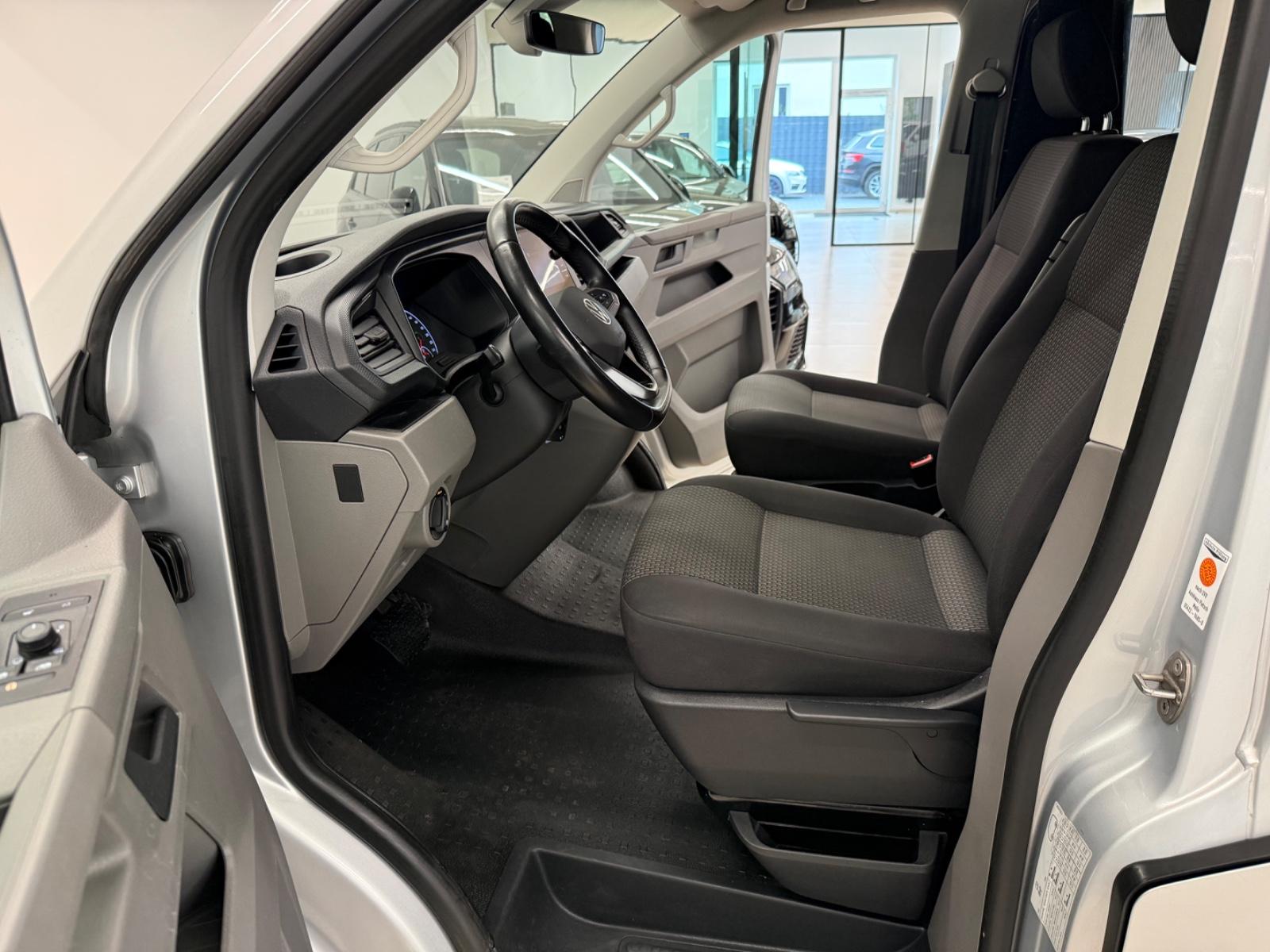 Volkswagen T6.1 Transporter DSG NAVI KLIMA ACC