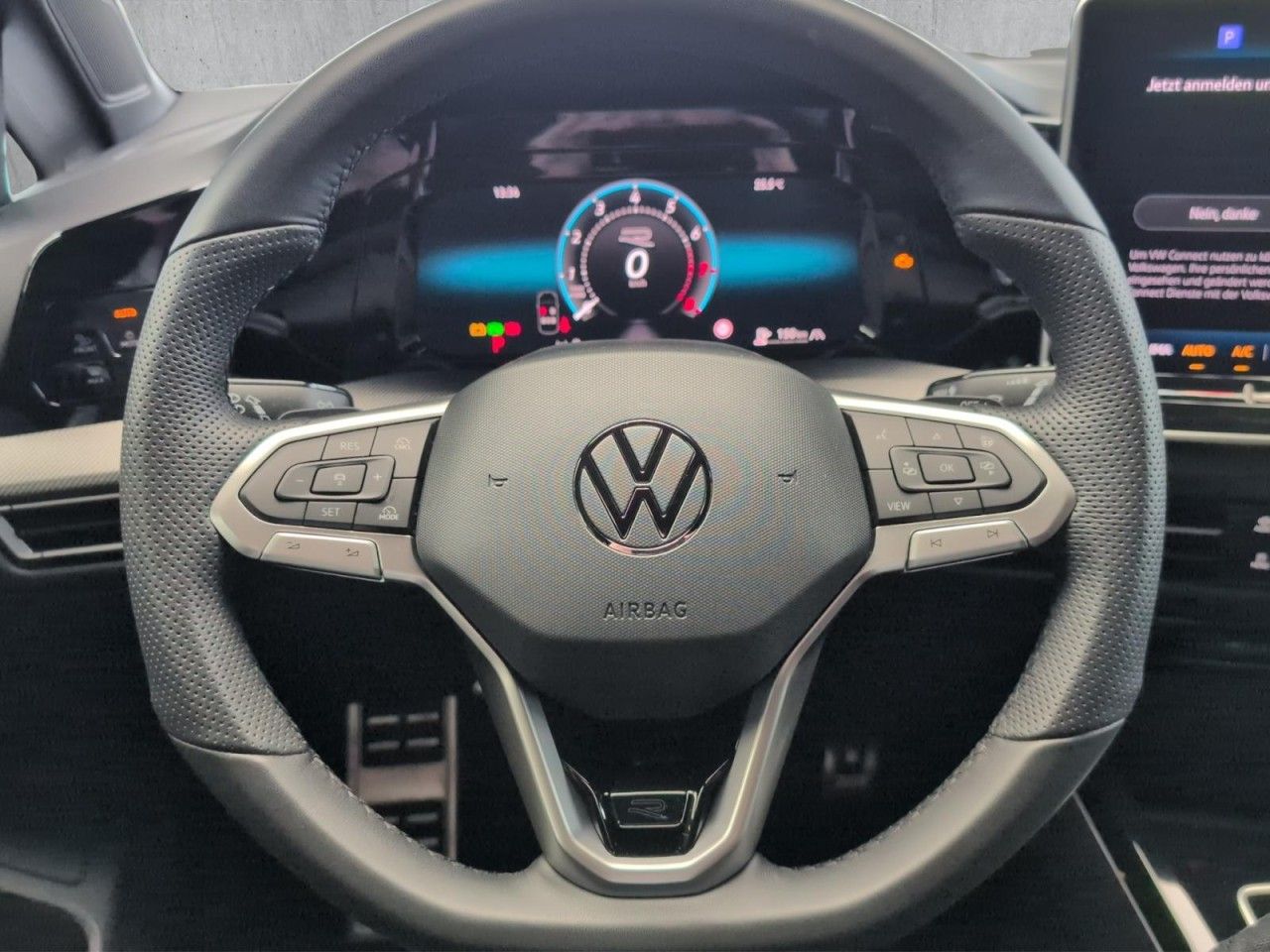 Golf Variant R-Line 1.5 eTSI DSG *Black Style*