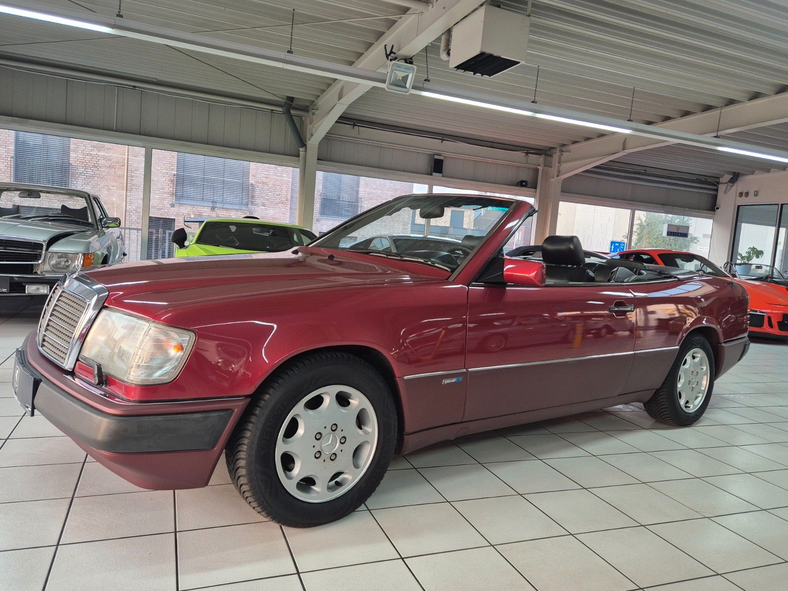 Fahrzeugabbildung Mercedes-Benz 300 CE-24 Sportline/Deutsch/Sehr viele Optionen