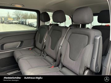 Mercedes V 220 - 7