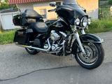 Harley-Davidson Ultra Glide - HARLEY-DAVIDSON ULTRA