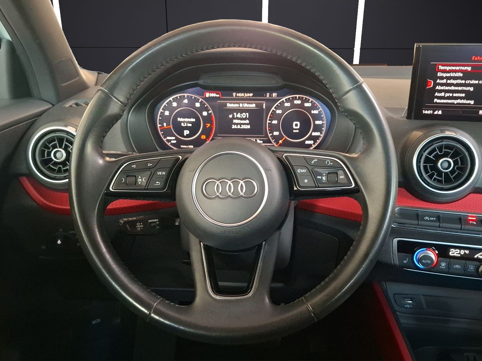 Fahrzeugabbildung Audi Q2 TFSI quattro S-Line Navi AVC ACC PDC SHZ APP