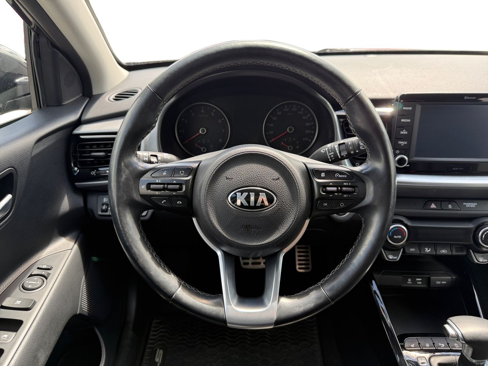 Fahrzeugabbildung Kia Stonic 1.0 T-GDI Platinum Edition PANO RFK LEDER