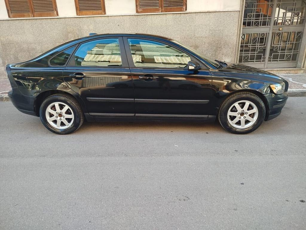 Volvo S40