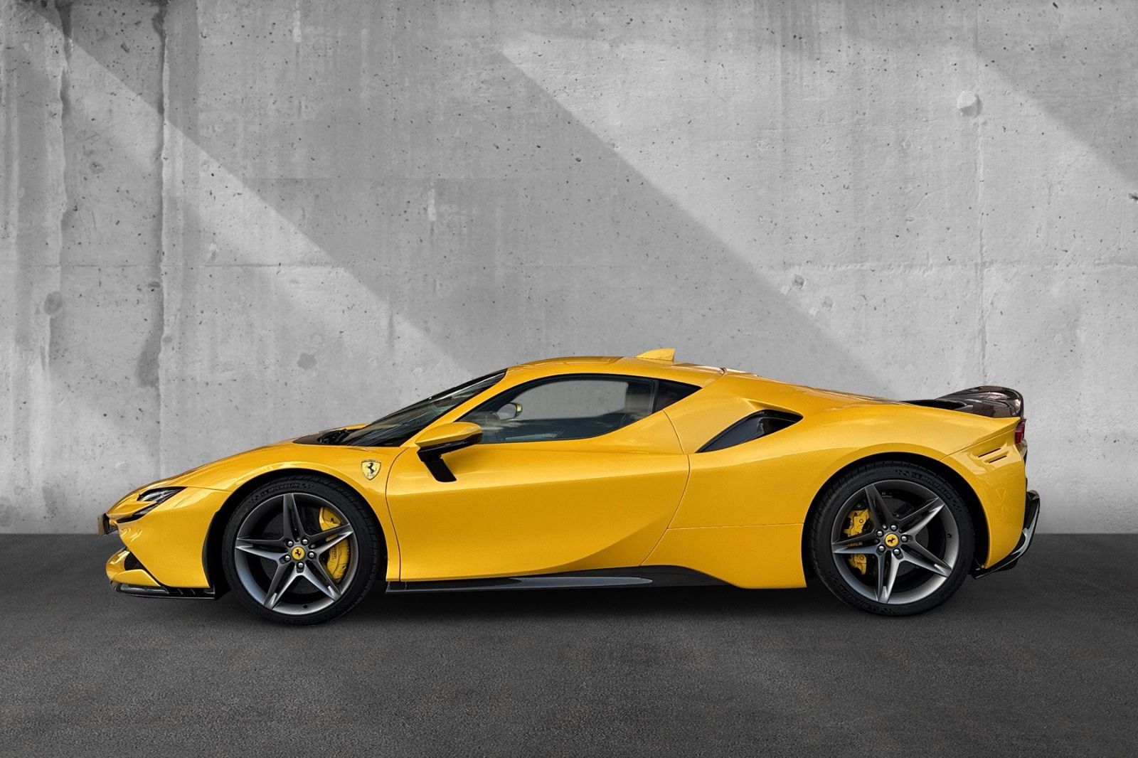 Fahrzeugabbildung Ferrari SF90*AssettoFiorano*VollCarbon*Atelier