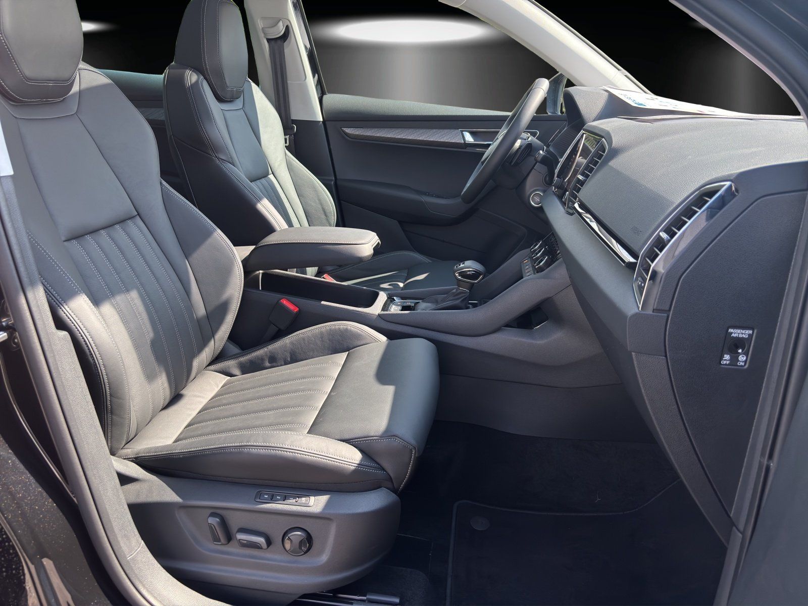 Fahrzeugabbildung SKODA Karoq Style 2,0 TDI 110 kW DSG 4x4