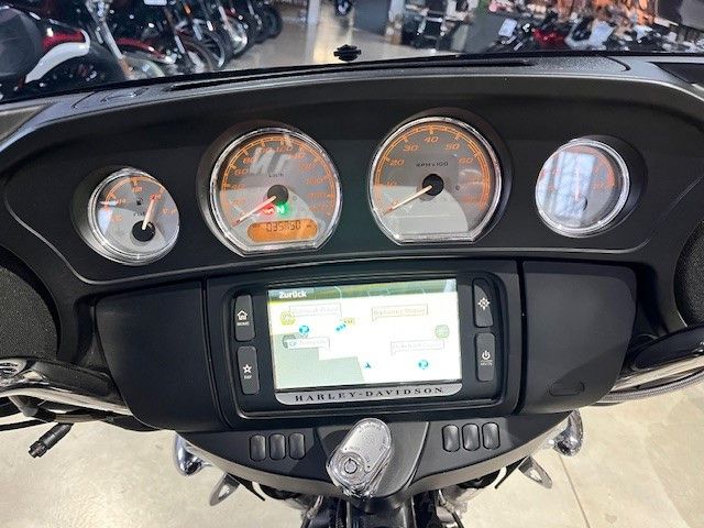 Fahrzeugabbildung Harley-Davidson FLHXS Street Glide 103 CUI